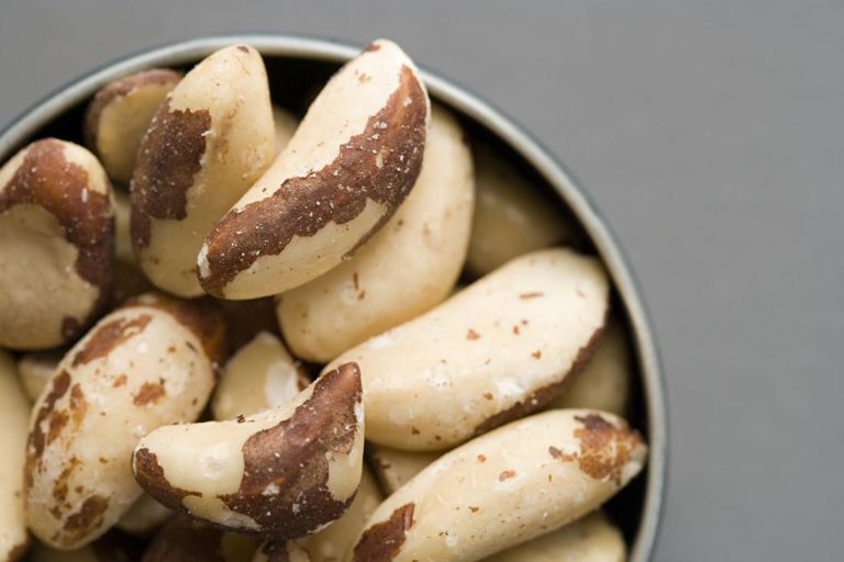 brazil-nuts-in-a-bowl